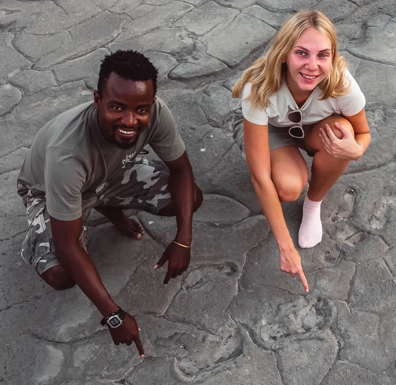 エンガレ・セロの古代人類の足跡。写真：Lake Natron Camp / Instagram