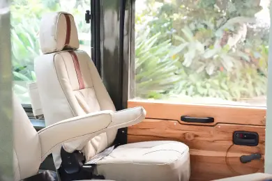 Altezza Travelのサファリ車両の内装 Altezza Travelのサファリ車両の内装